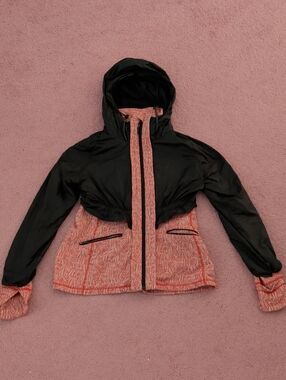 Titika Zip Up